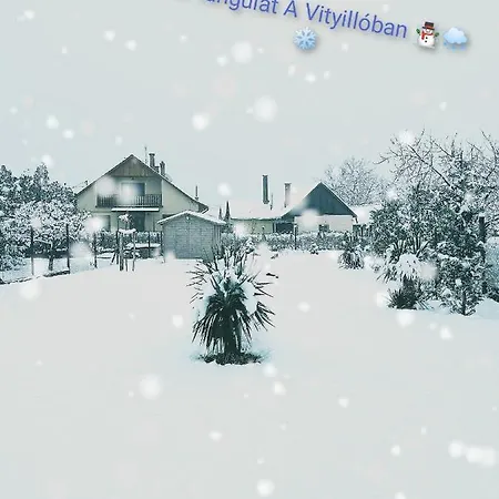 A Vityillo Maganszallashely * Gyula